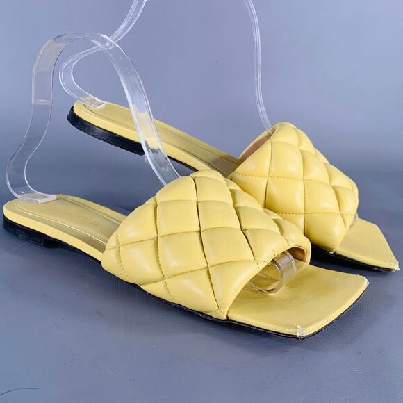 BOTTEGA VENETA Size 7 Yellow Leather Quilted Slide Sandals - Picture 1 of 10